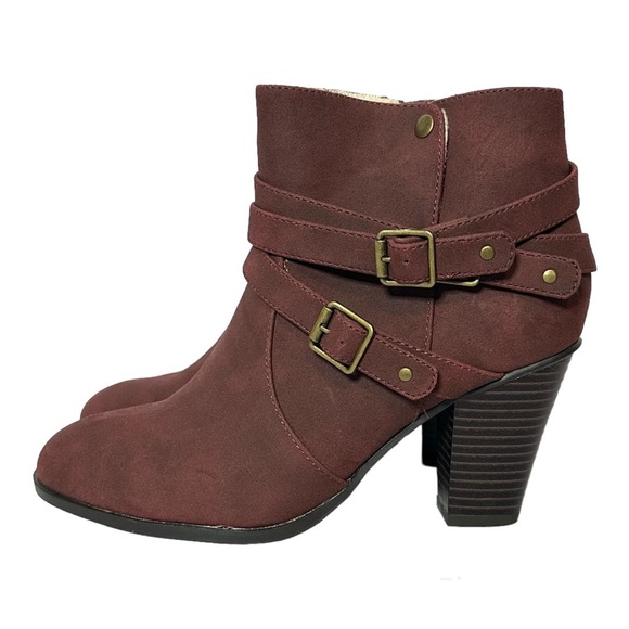 Just Fab Women Burgundy Side Zip Heeled Triple Strap Yarah Ankle Boots - Picture 8 of 11